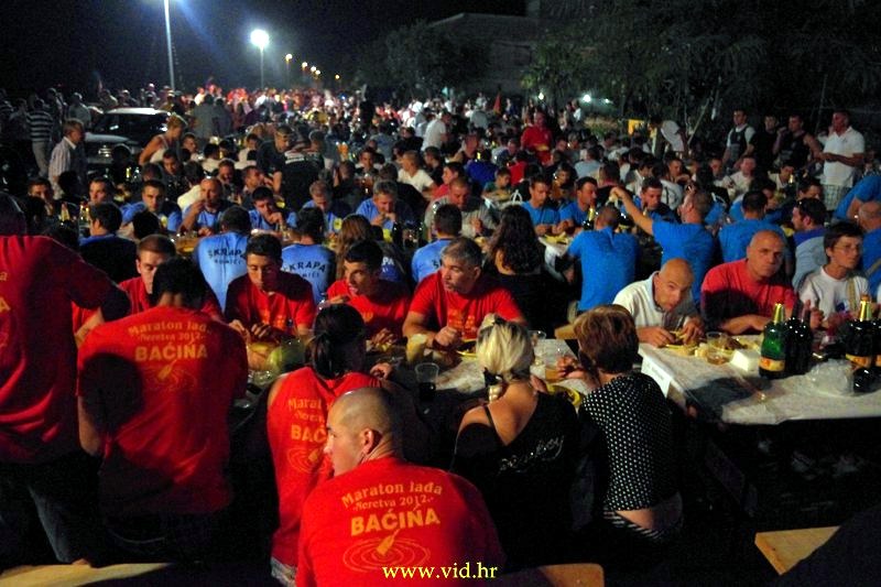 Nocprvaka2012 (4)